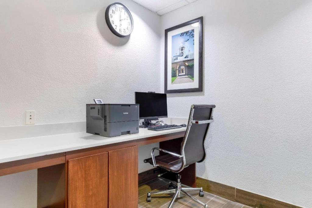 Comfort Suites Copperas Cove Exterior photo